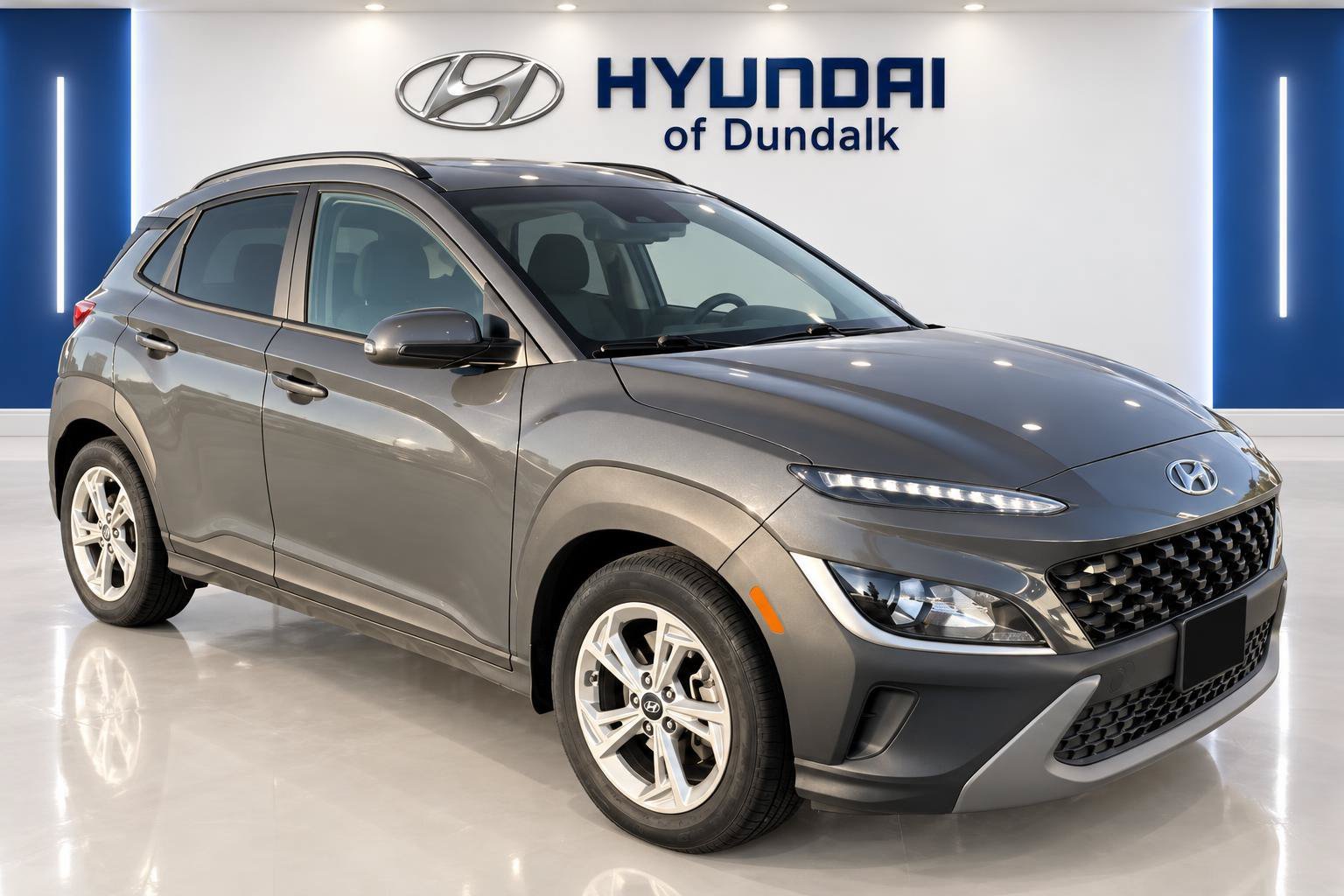 Used 2023 Gray Hyundai SEL image 1