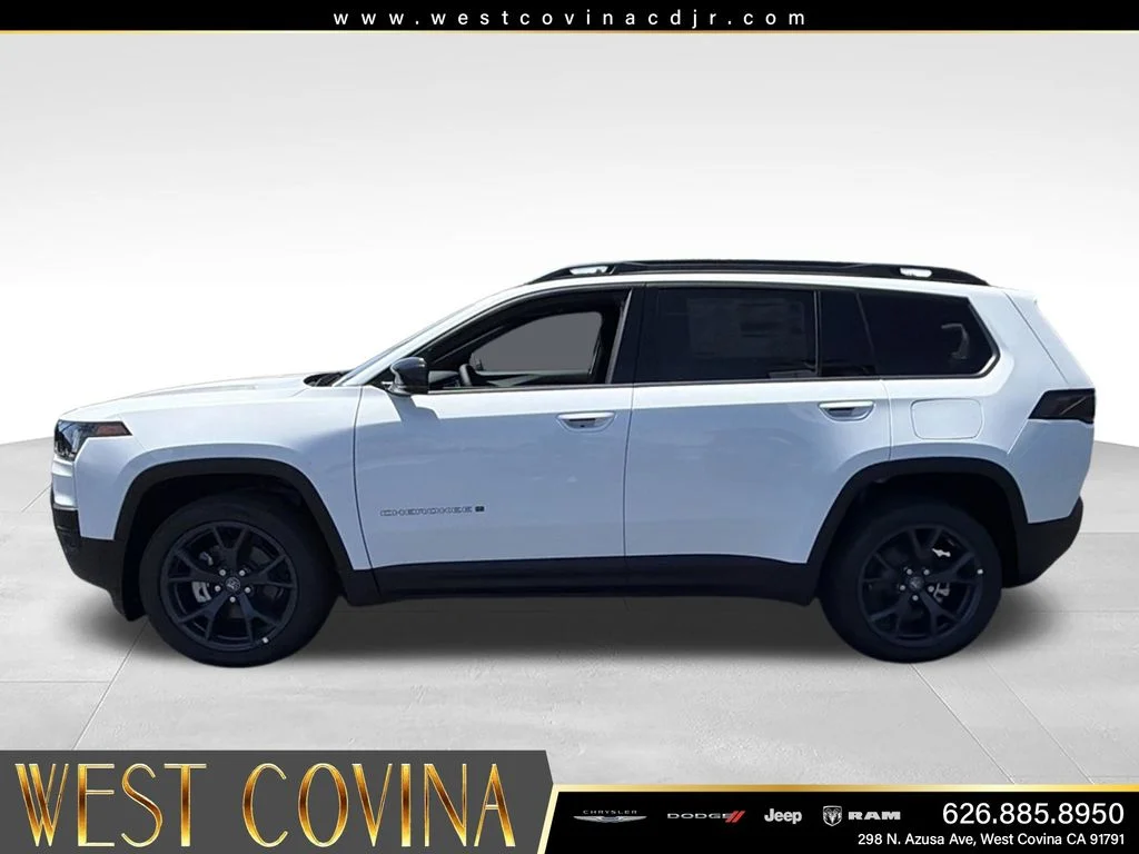 New 2026 Bright White Clear-Coat Exterior Paint Jeep  image 12