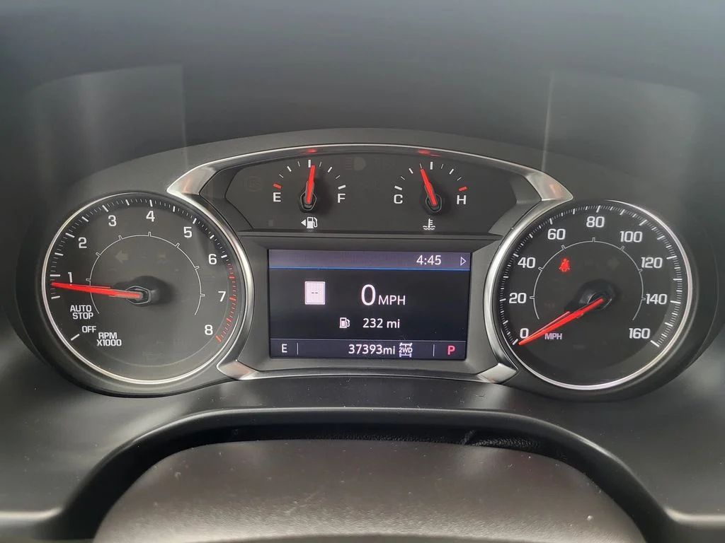 Used 2023 LIGHT STONE METALLIC GMC SLT image 12