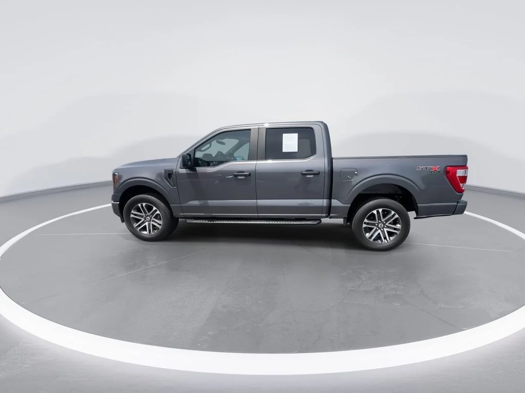Used 2023 Gray Ford XL image 5