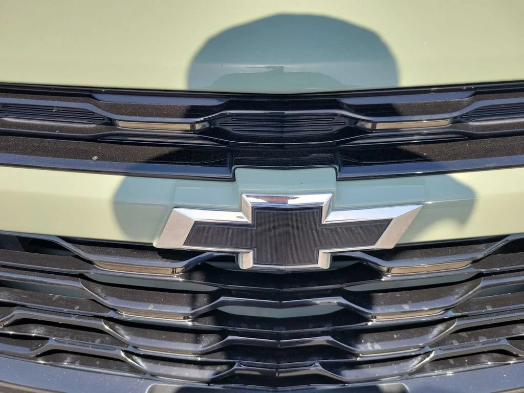 Used 2024 Cacti Green Chevrolet ACTIV image 30