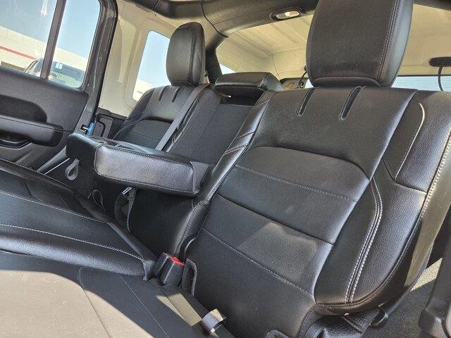 Used 2021 Sting-Gray Clearcoat Jeep Unlimited Sahara image 23