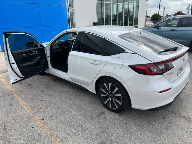 Certified Used 2024 Platinum White Pearl Honda EX-L image 5