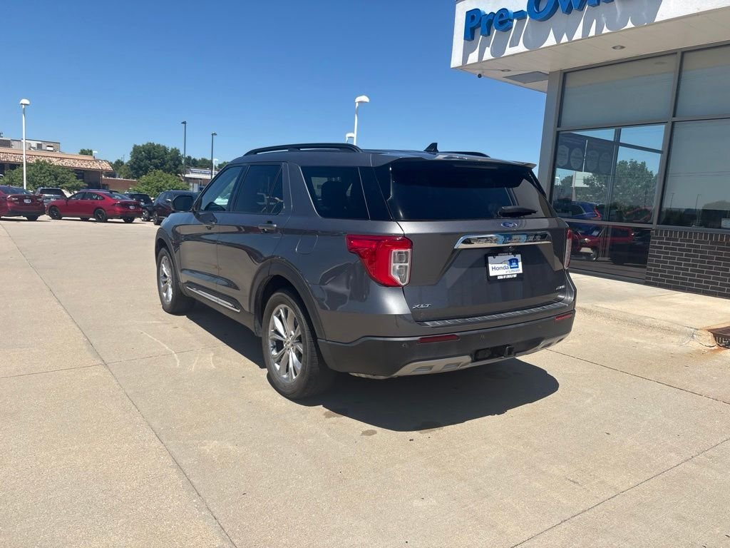 Used 2021 Gray Metallic Ford XLT image 7