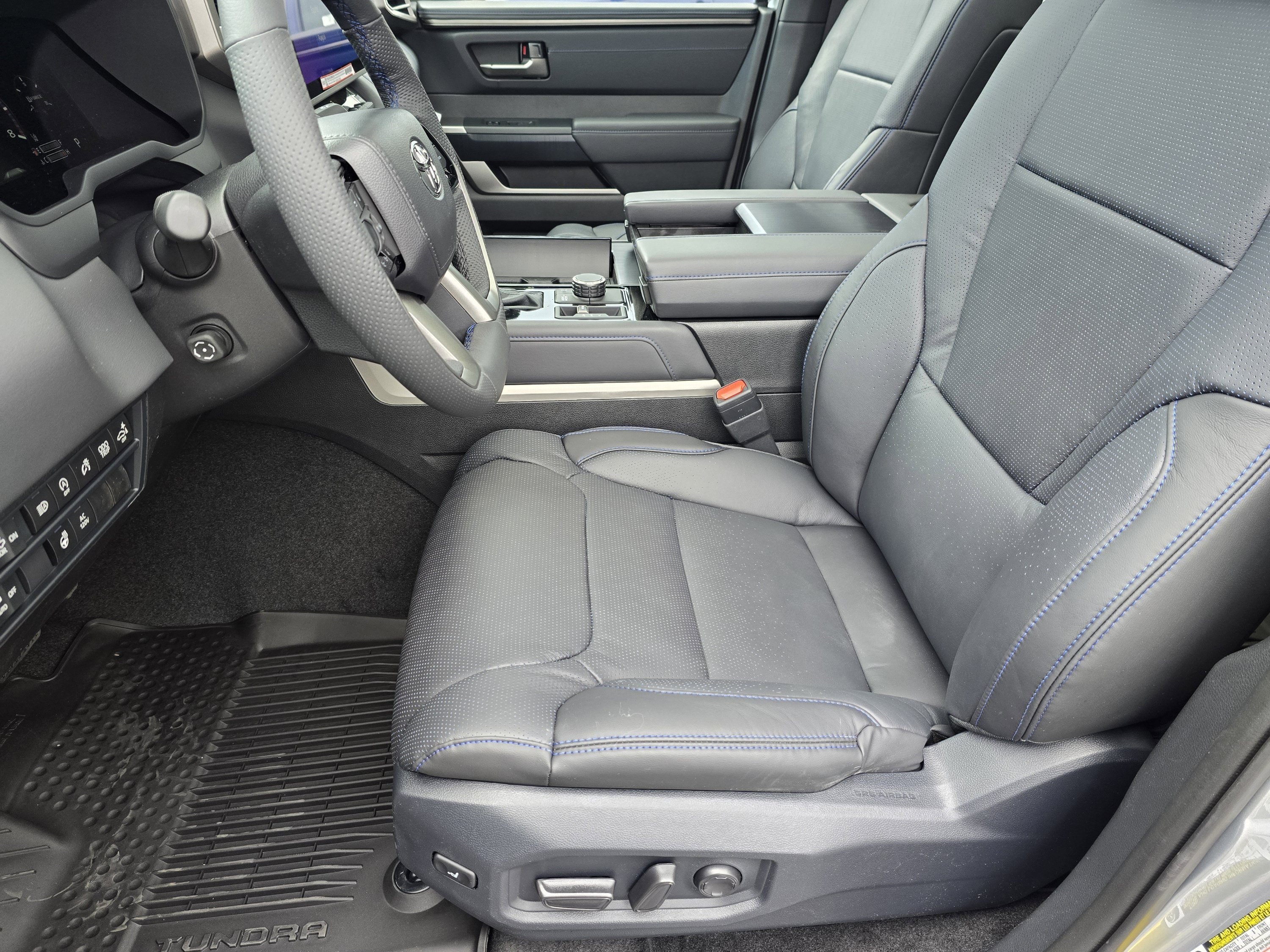 2026 Toyota Tundra Platinum - Photo 37