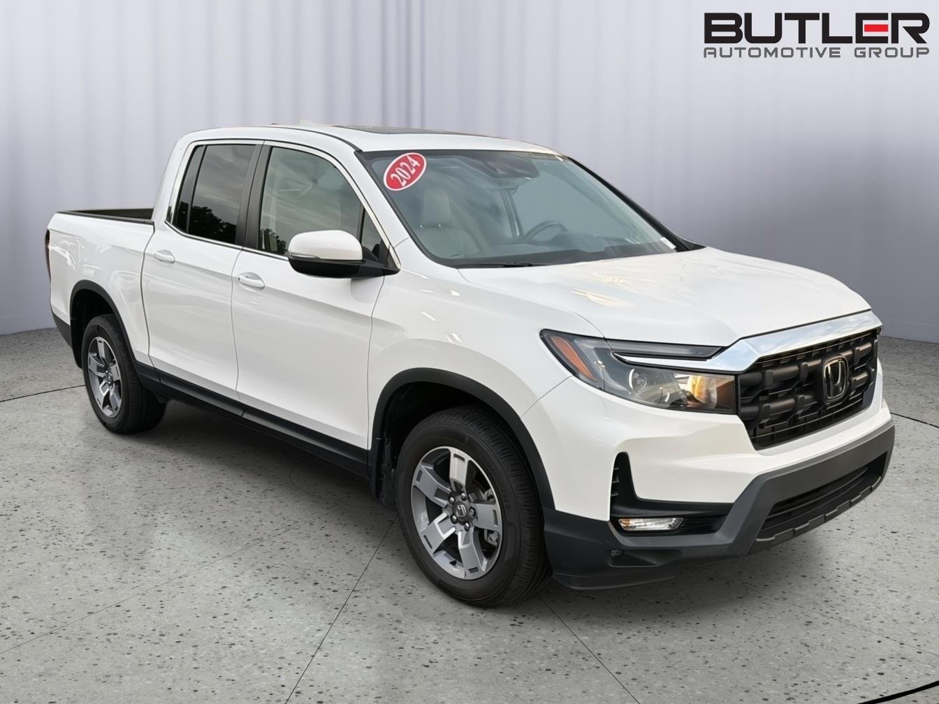 Used 2024 Platinum White Pearl Honda RTL image 8