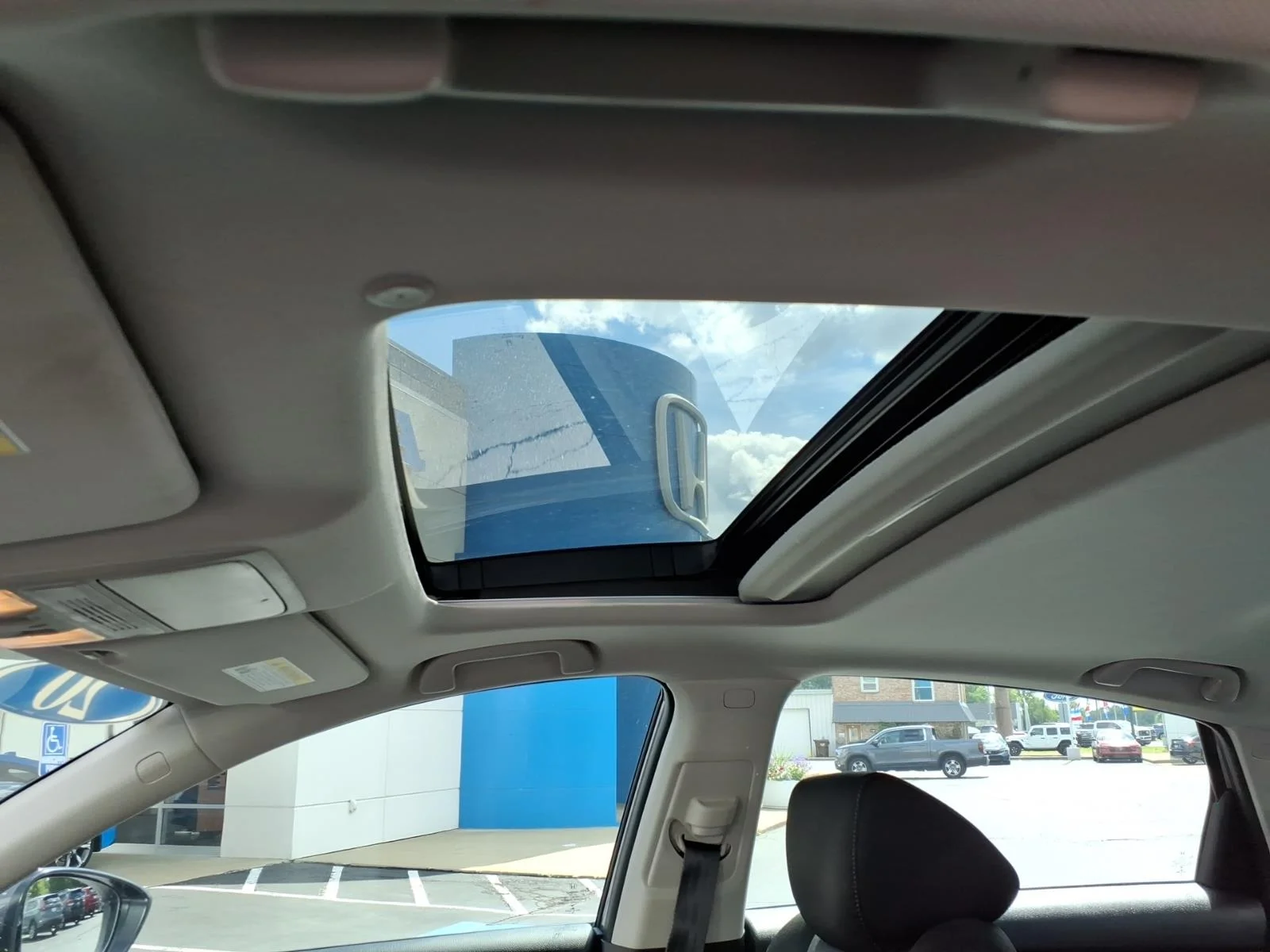 2020 Honda Accord EX - Photo 9
