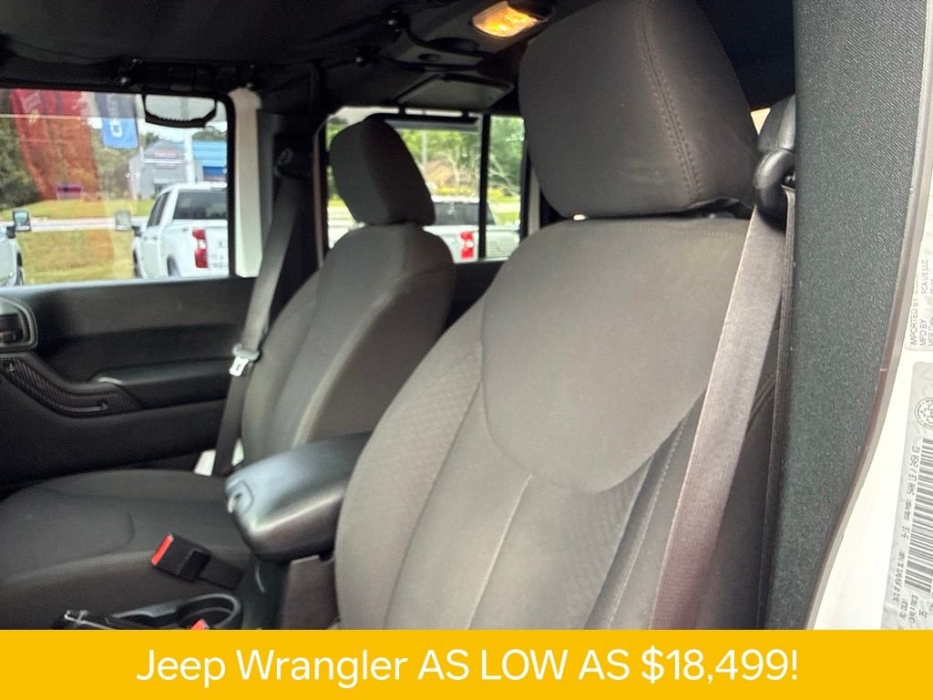 Used 2016 White Jeep Unlimited Sport image 18