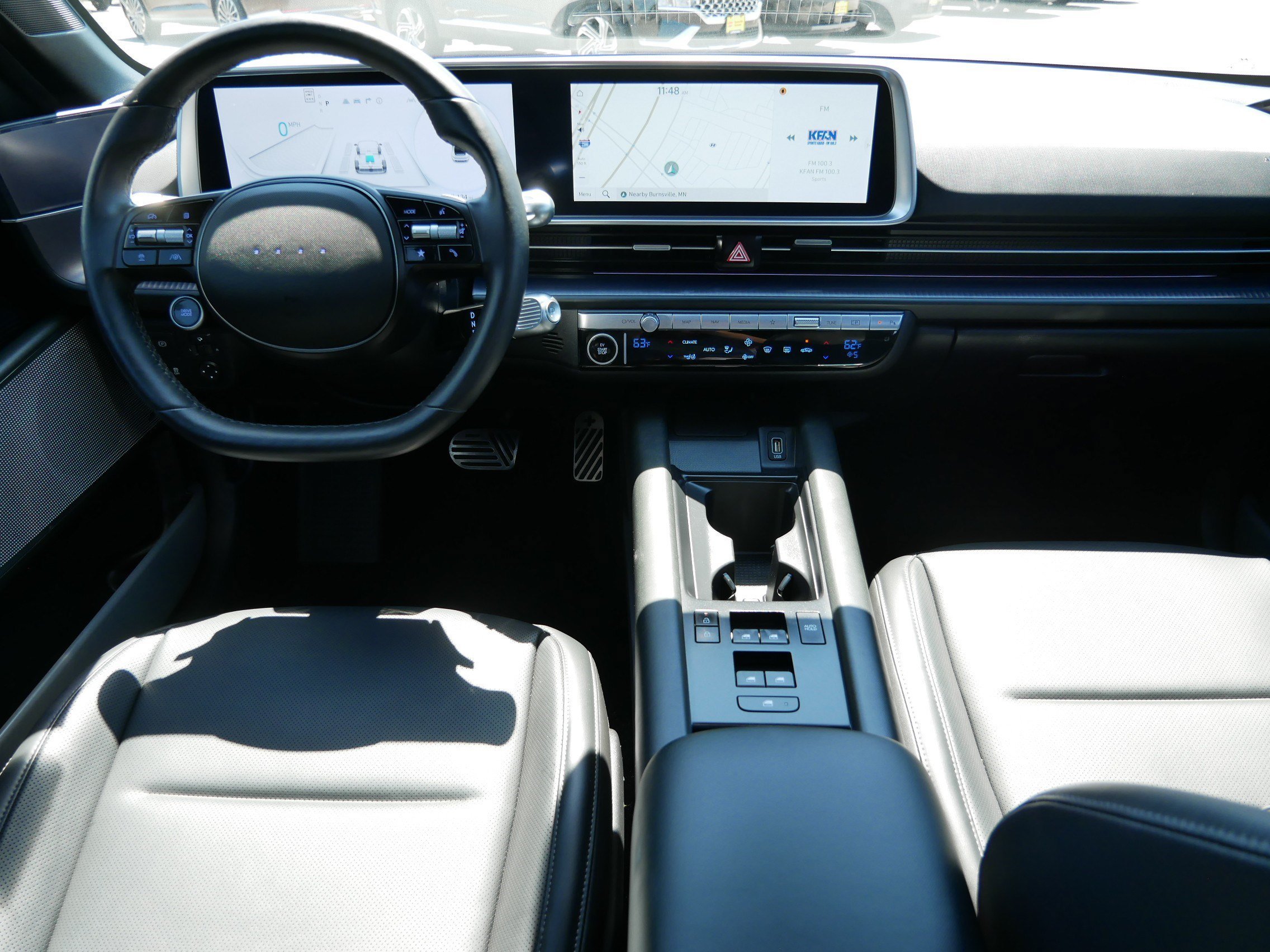 Certified Used 2023 Onyx Black Hyundai Limited image 10