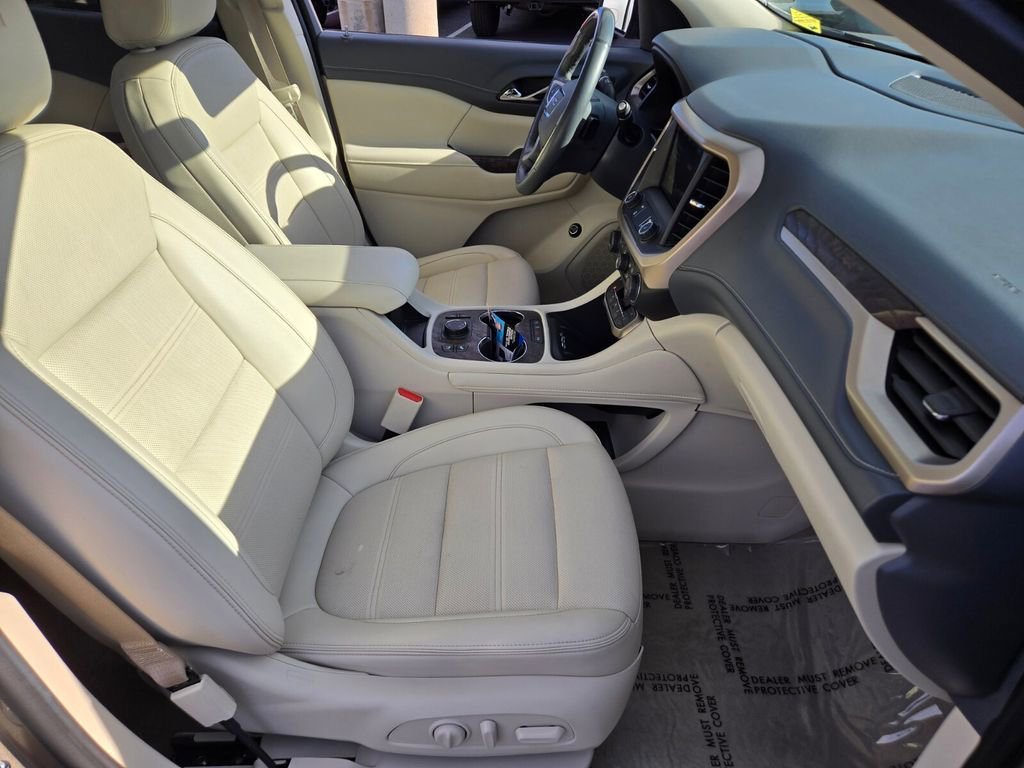 2023 GMC Acadia Denali - Photo 15