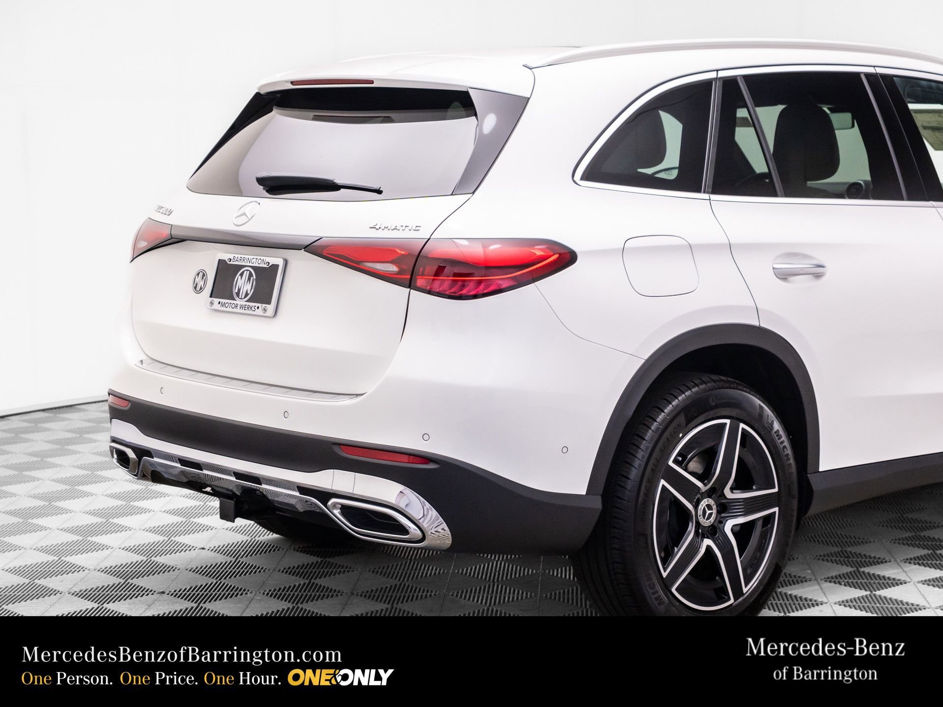 New 2026 Polar White Mercedes-Benz GLC 300 image 81