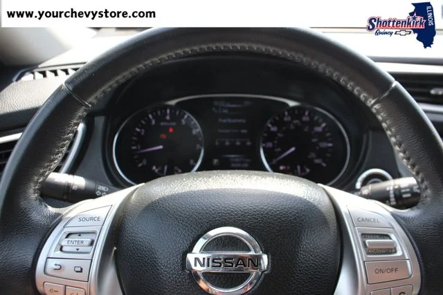 Used 2015 Black Nissan SL image 23