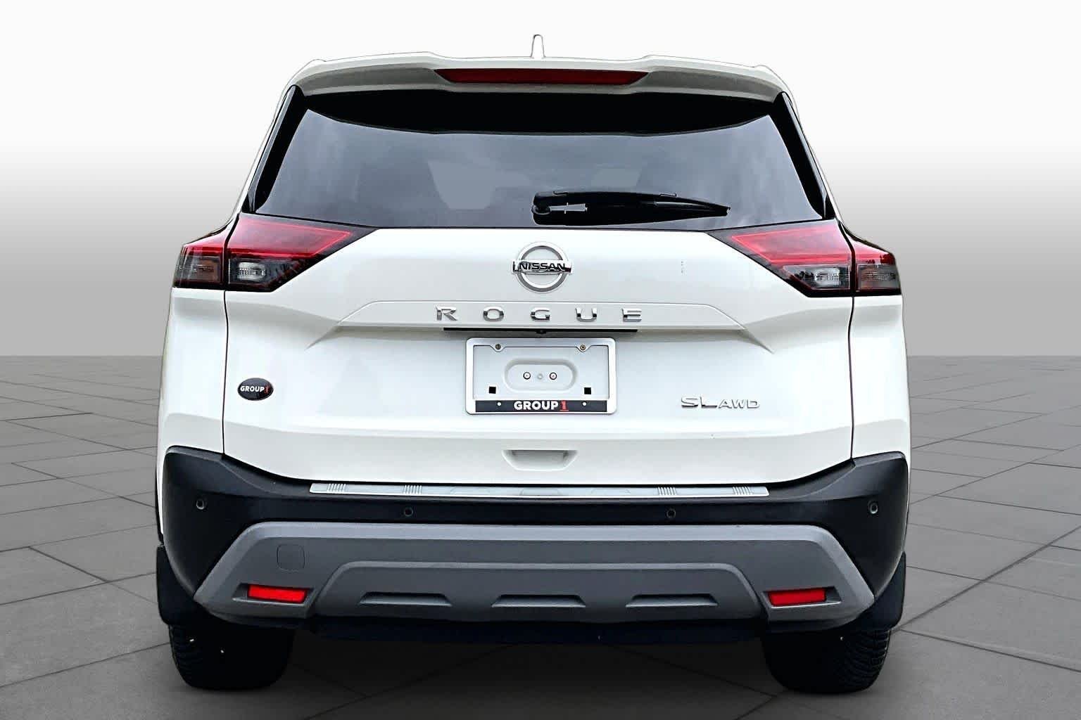Pre-Owned 2021 Nissan Rogue SL