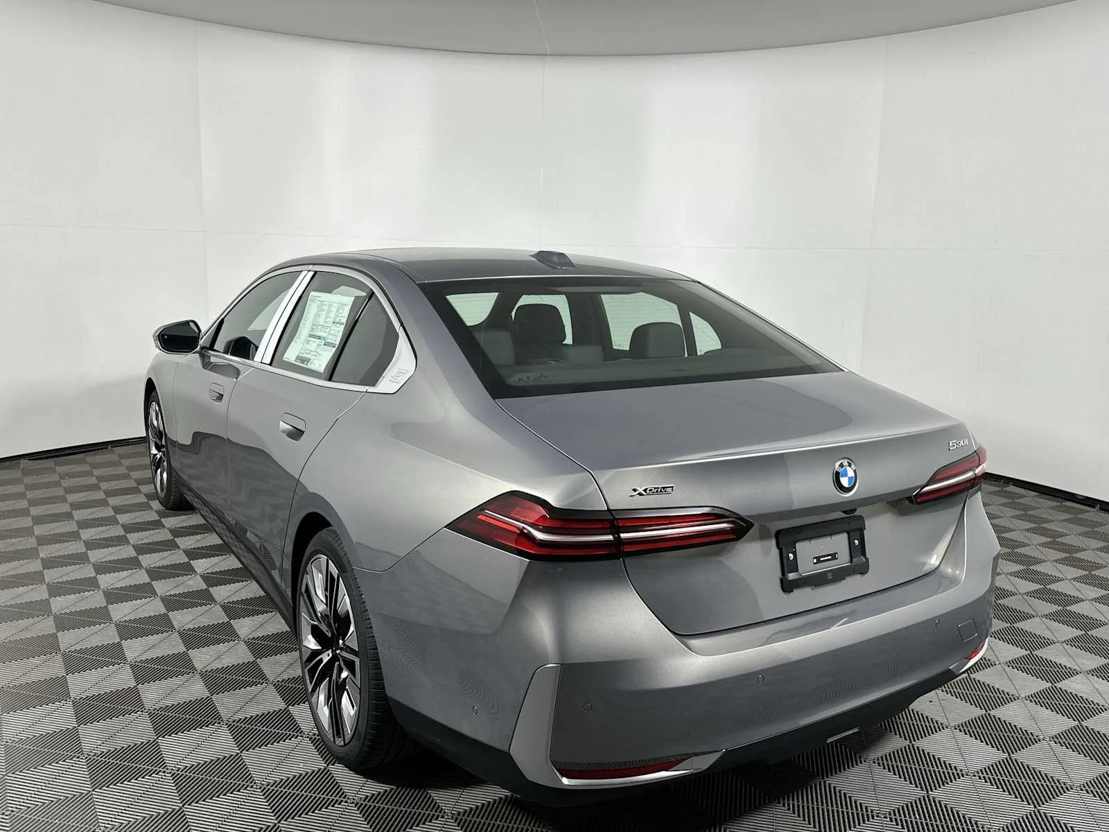 2026 BMW 5 Series 530i - Photo 9
