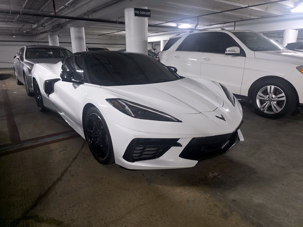 Used 2021 White Chevrolet Stingray image 1