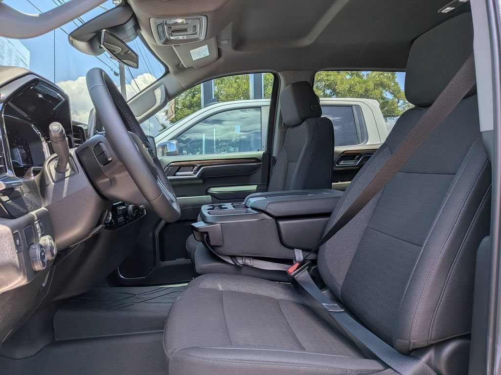 2025 Chevrolet Silverado 1500 LT - Photo 15