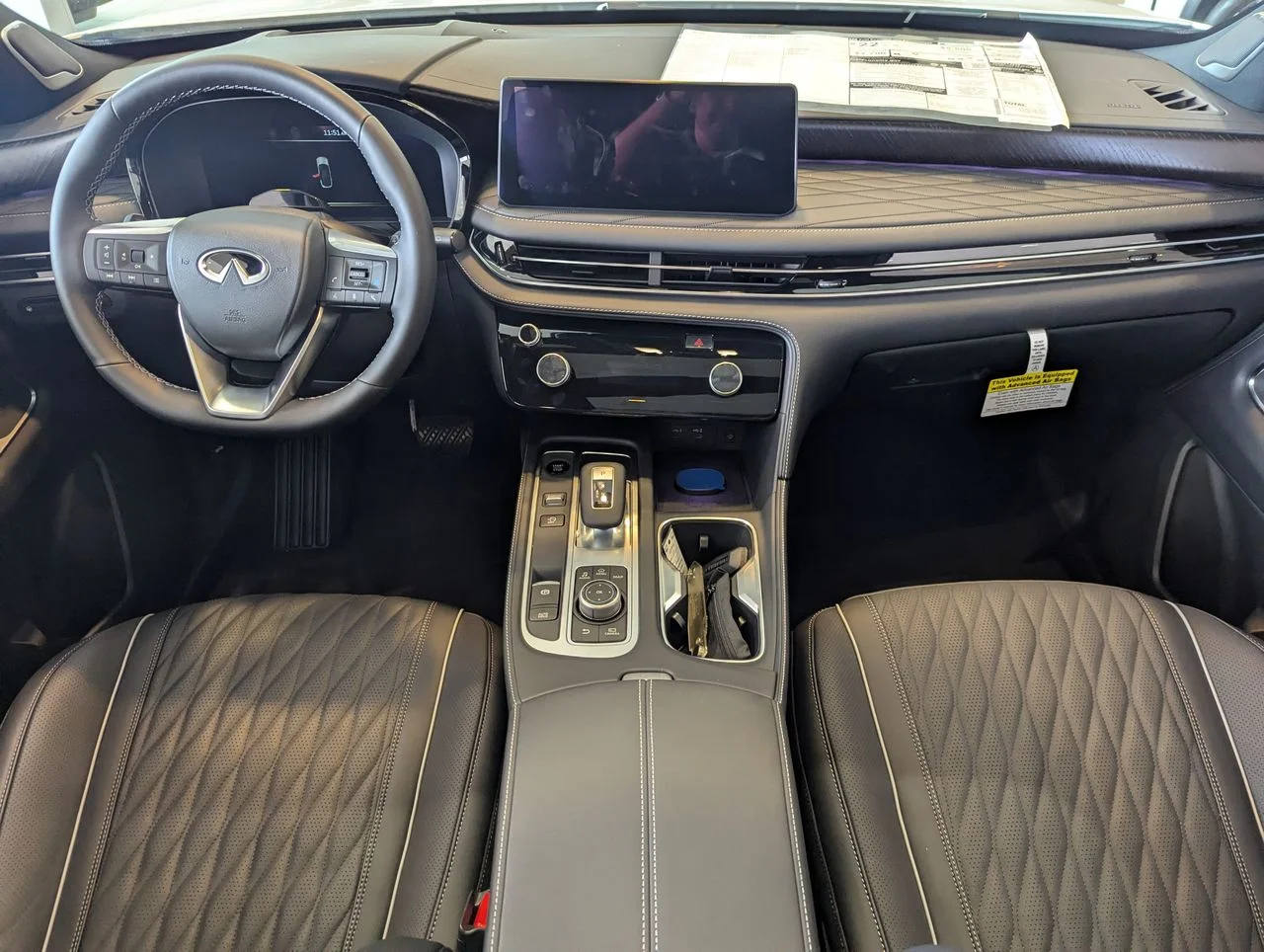 New 2027 2T RAD WHT INFINITI Autograph AWD image 19