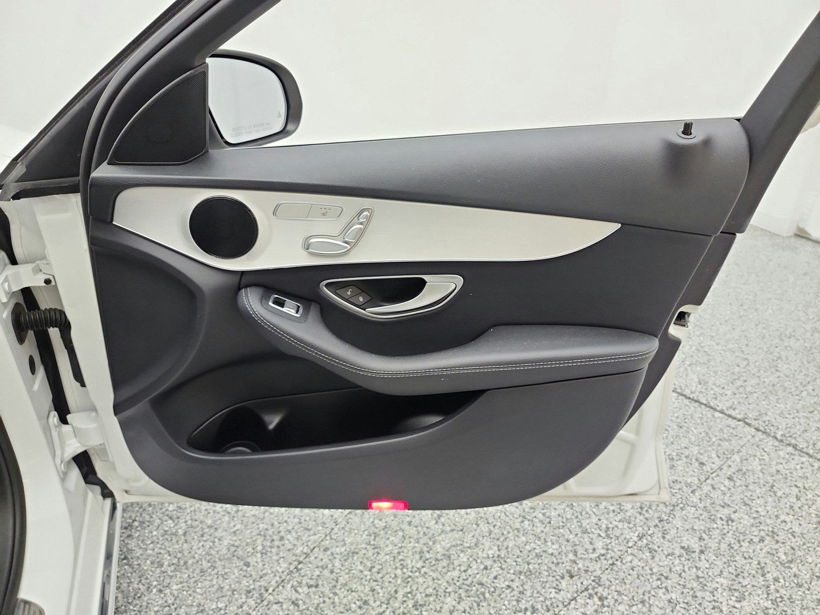 Used 2019 Polar White Mercedes-Benz C 300 Sedan image 20