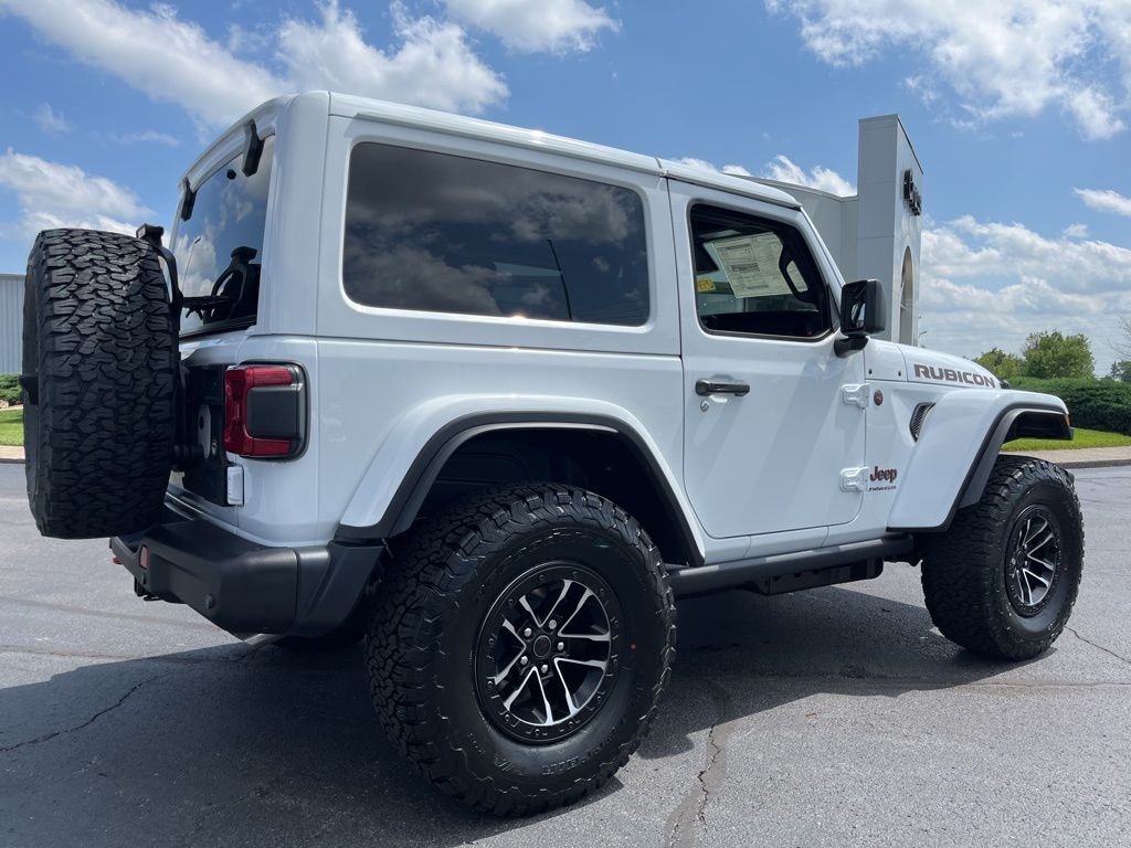 New 2026 Bright White Clear-Coat Exterior Paint Jeep Rubicon X image 47