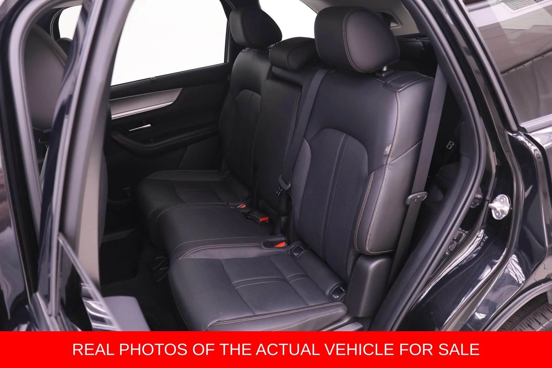 2025 Mazda CX-90 Preferred Package - Photo 10