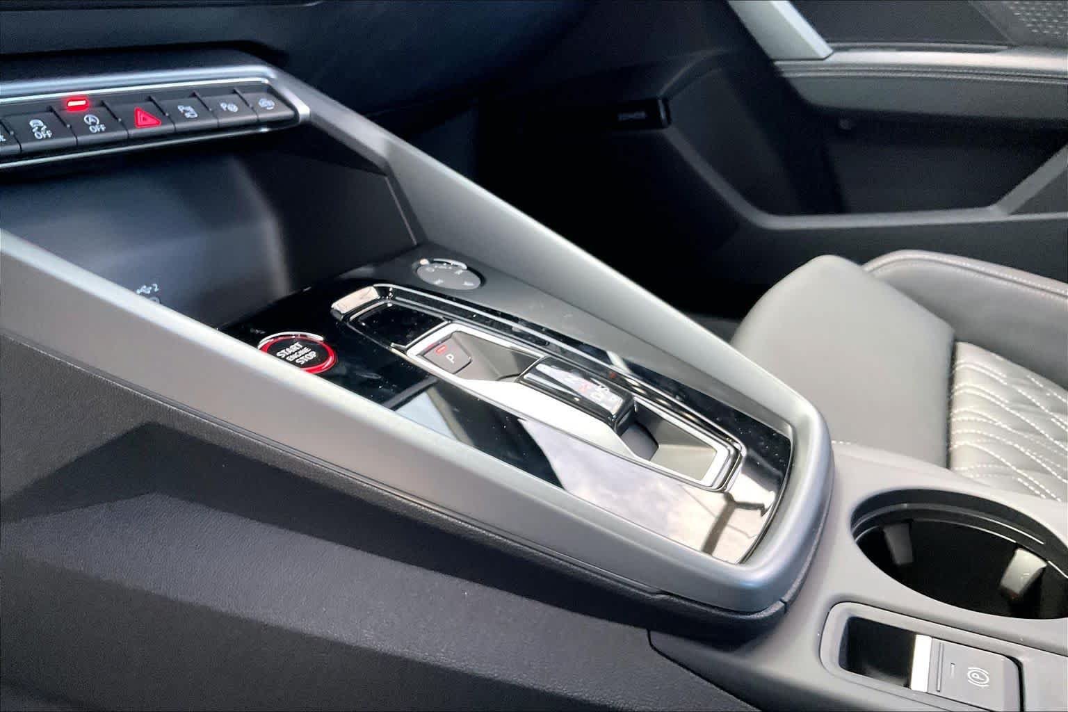 Used 2026 Daytona Gray Pearl Effect Audi  image 15