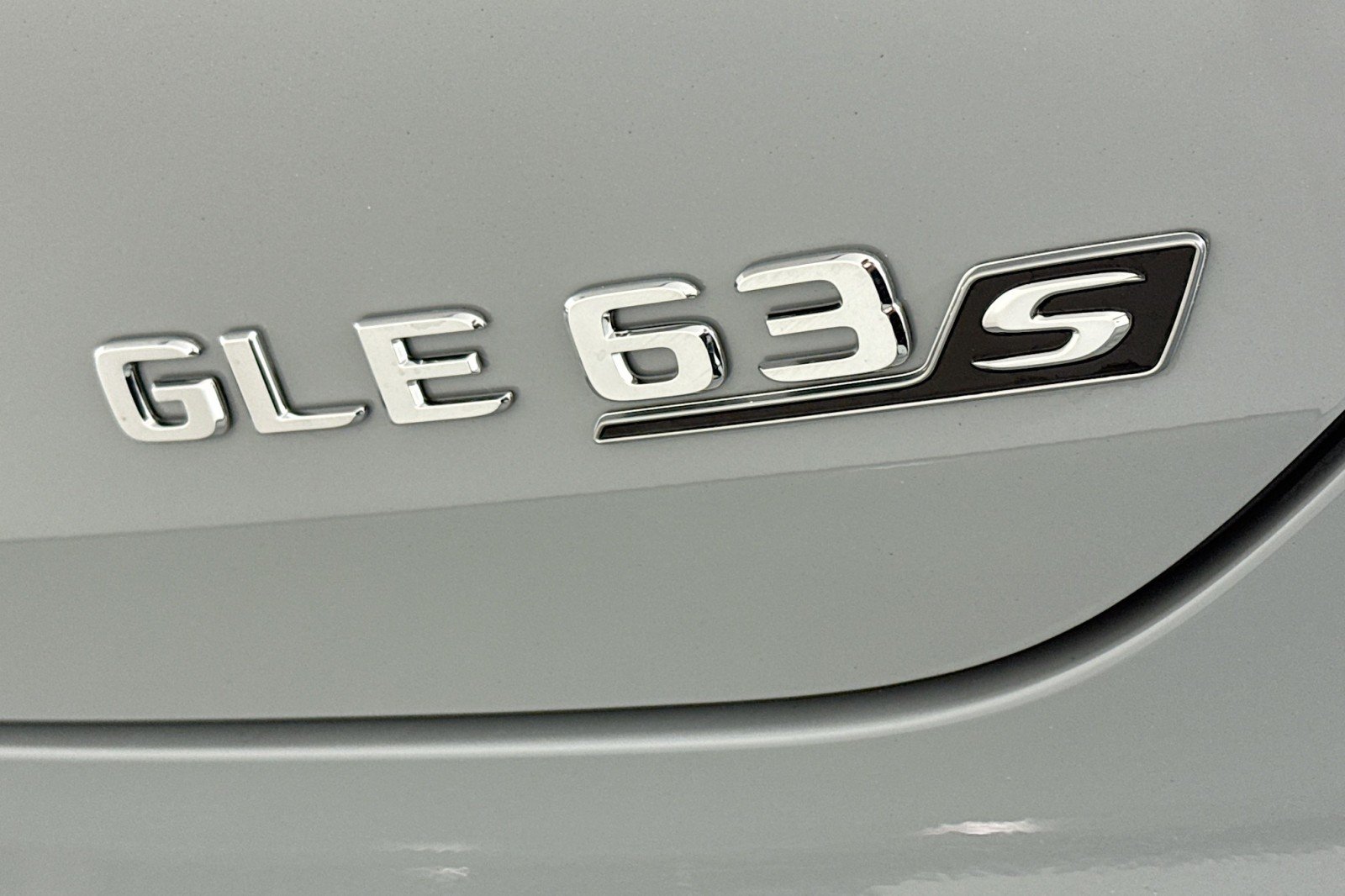 New 2026 MANUFAKTUR Alpine Grey Mercedes-Benz AMG® GLE 63 S 4MATIC+ Coupe image 8
