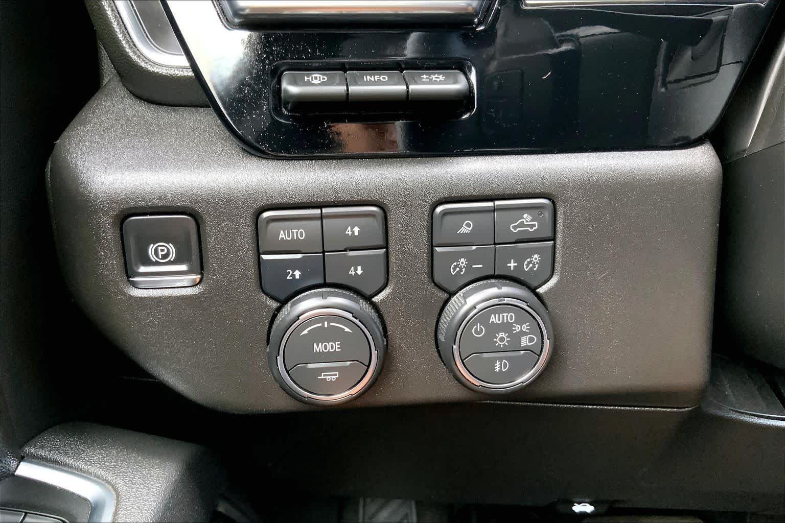 Used 2026 Summit White Chevrolet LTZ image 35