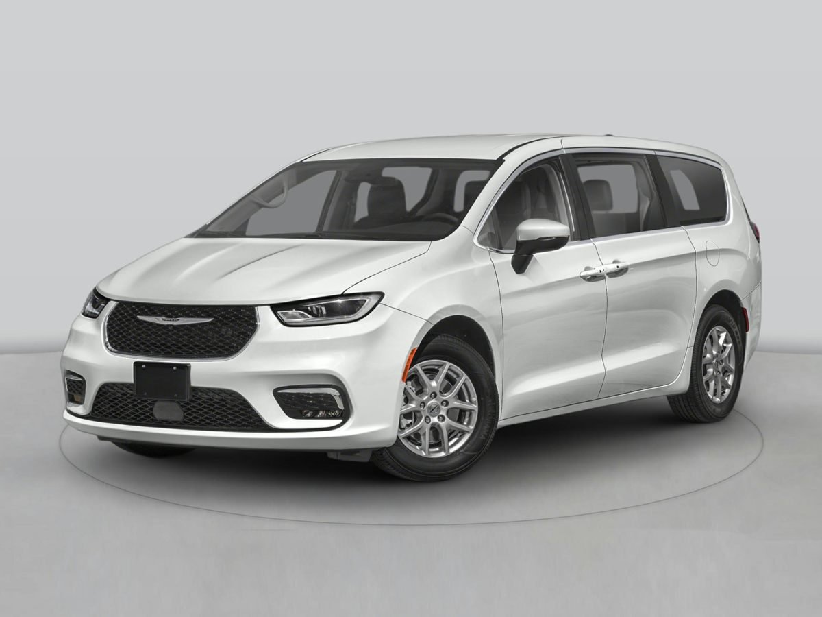 2023 Chrysler Pacifica Touring L's photo