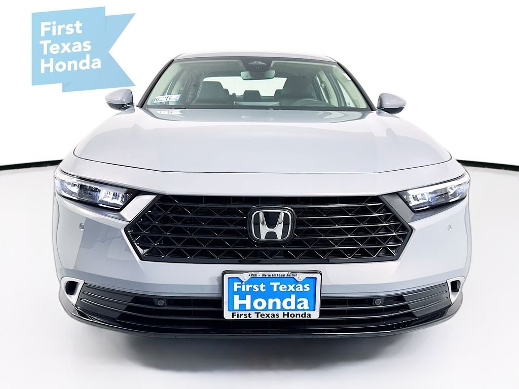 New 2026 Urban Gray Pearl Honda Touring image 3