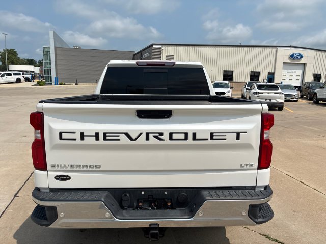 Used 2019 Beige Chevrolet LTZ image 5