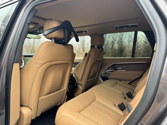 New 2026 Charente Grey Land Rover SE image 13