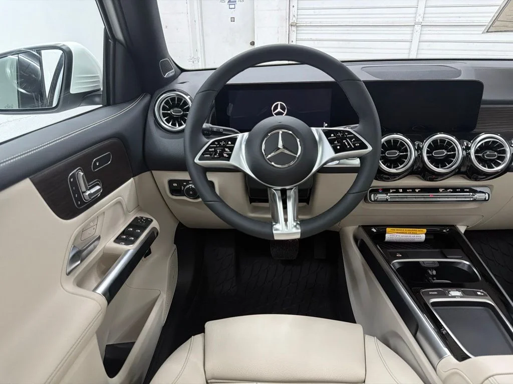 New 2026 White Mercedes-Benz GLB 250 image 20