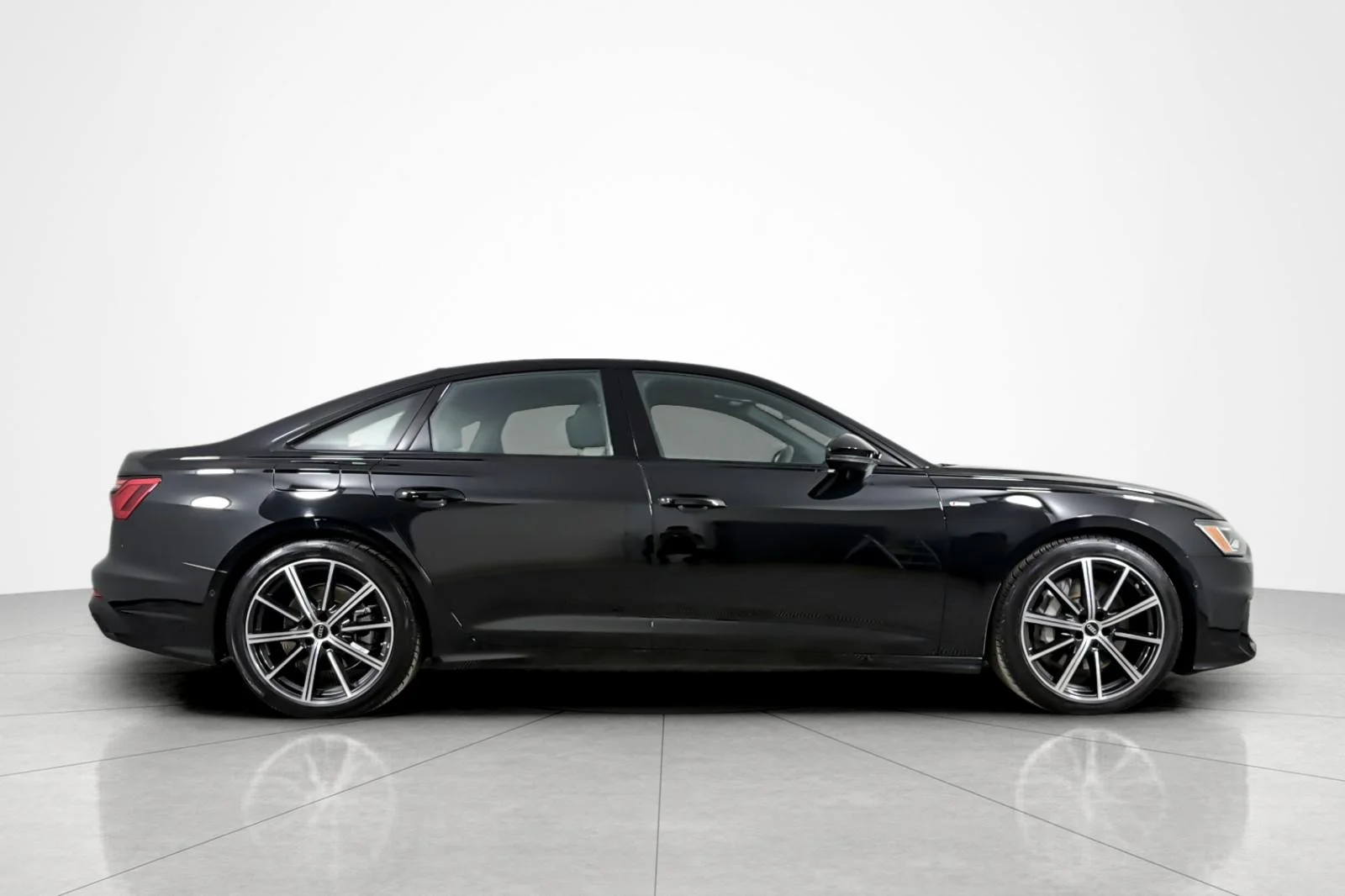 Used 2025 Mythos Black Metallic Audi Premium Plus 55 TFSI quattro image 6