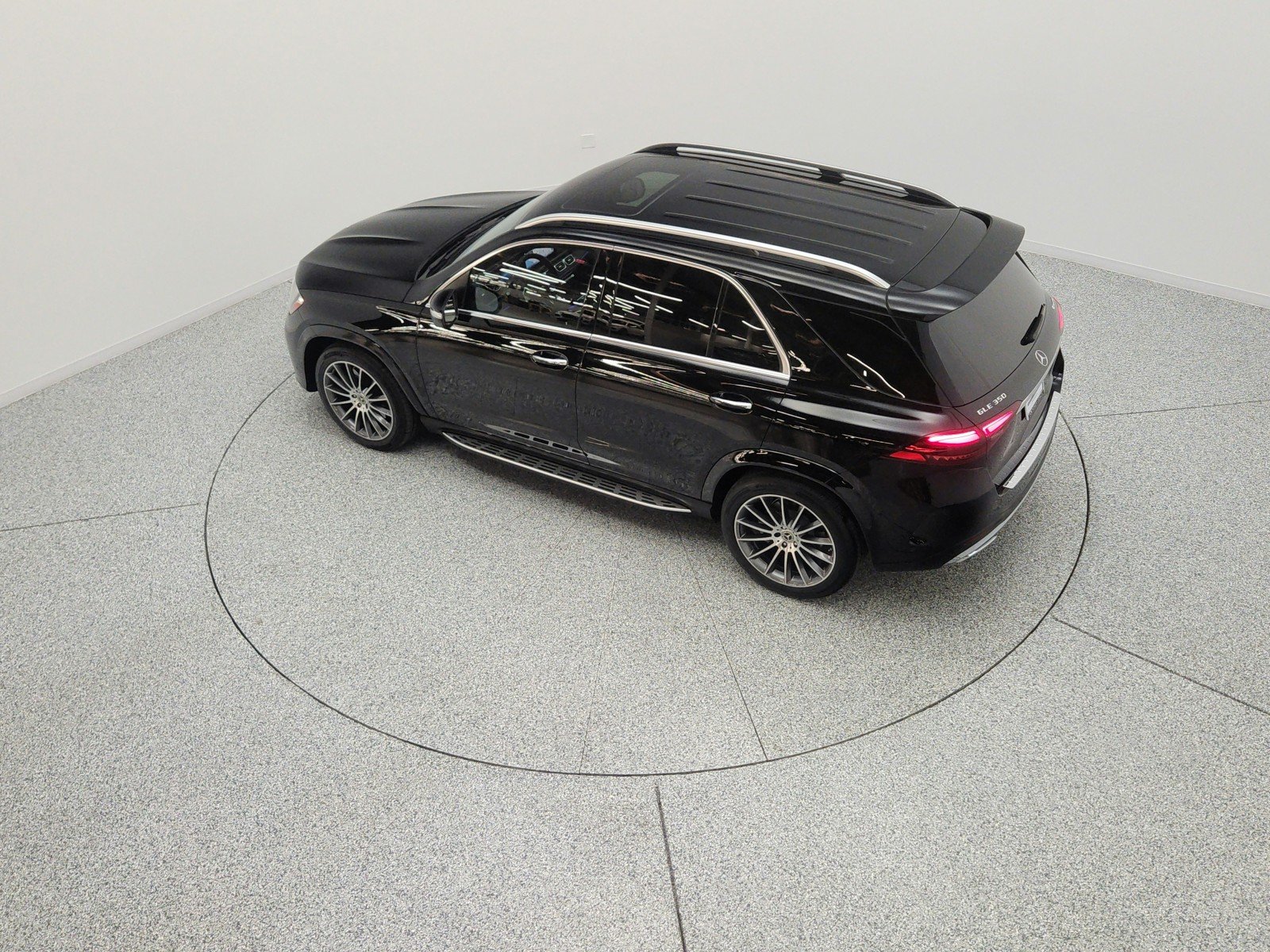 Used 2024 Black Mercedes-Benz GLE 350 4MATIC® SUV image 16