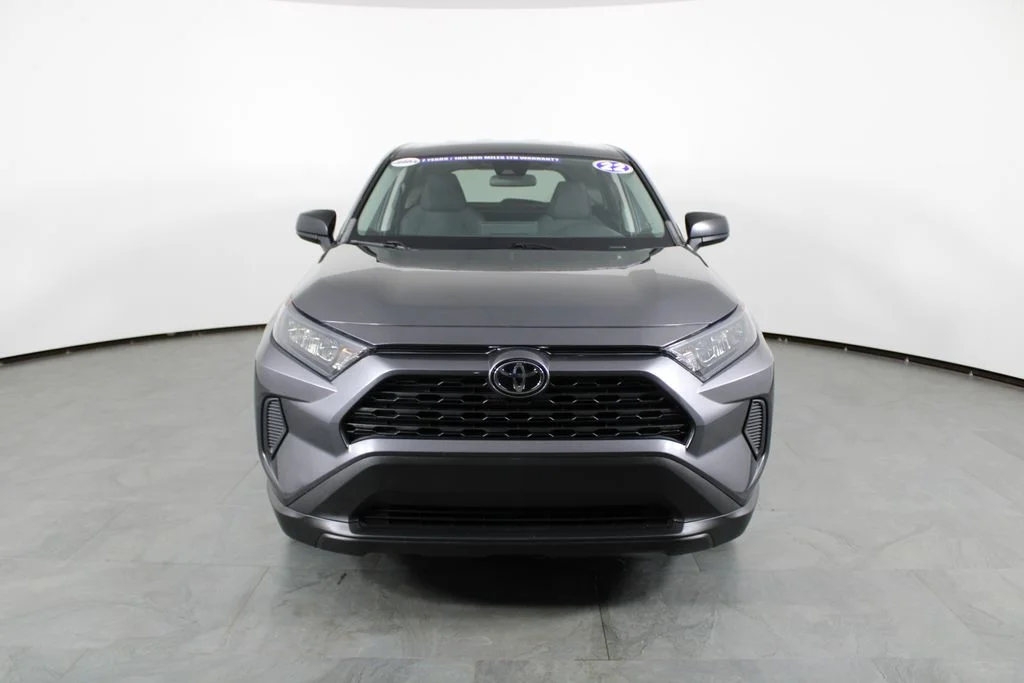 Used 2022 Gray Toyota LE image 13