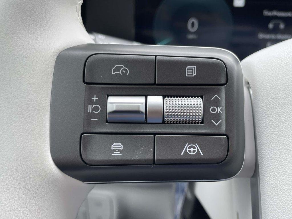 New 2026 White Hyundai SEL Premium 8P image 21