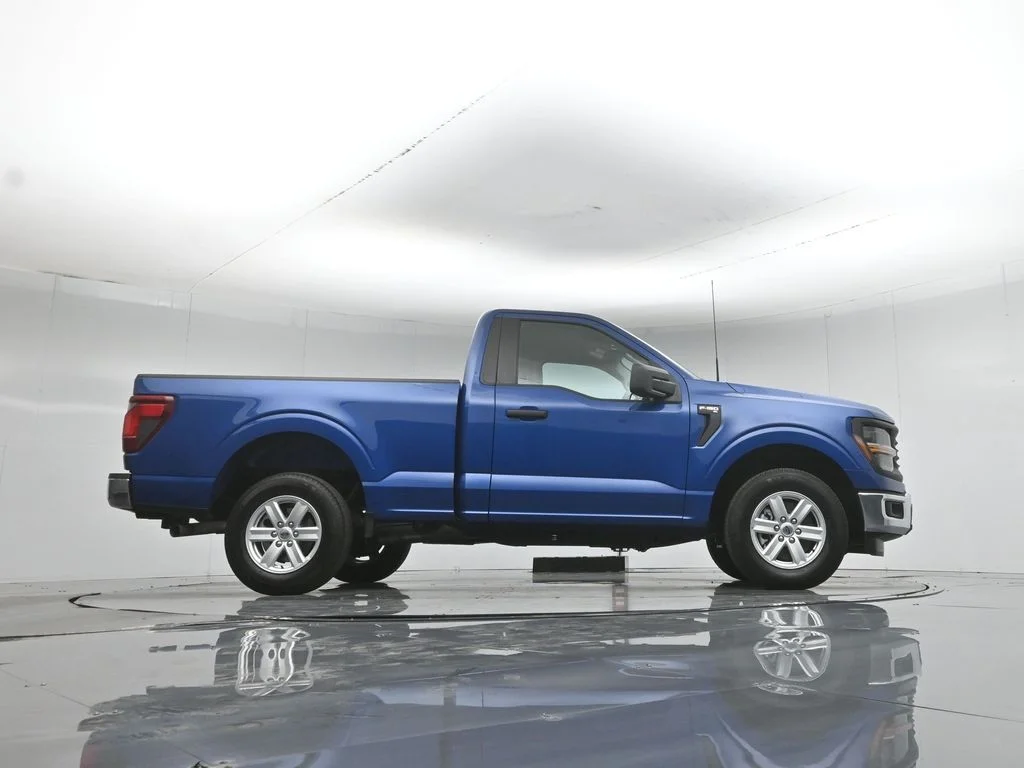 New 2026 Oxford White Ford XLT image 42