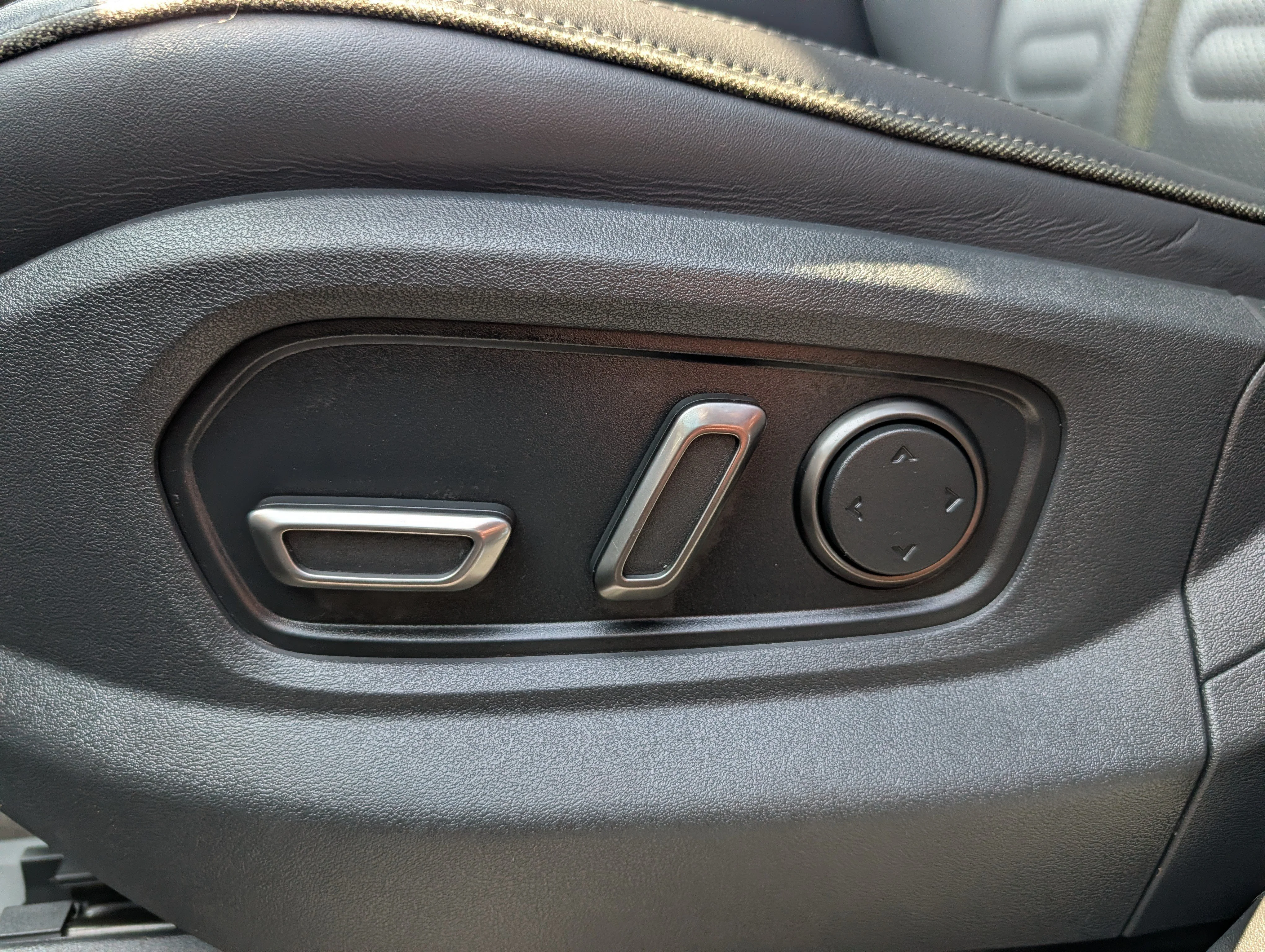Used 2024 Forest Green Rivian Adventure image 20