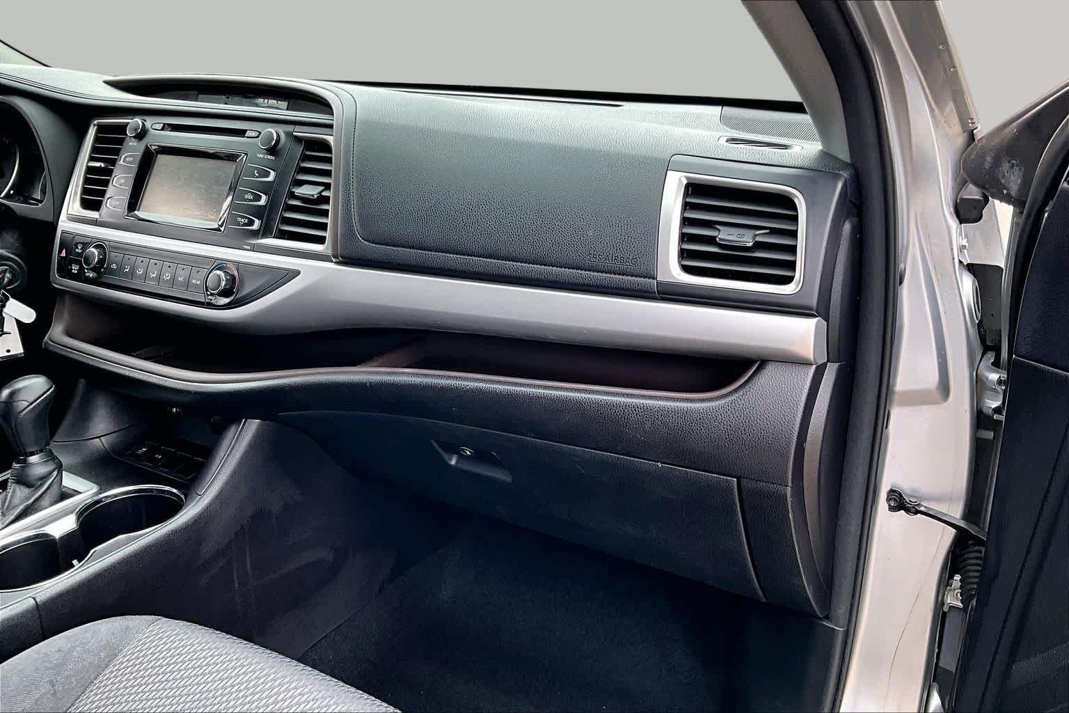 Used 2016 Silver Sky Metallic Toyota LE image 16