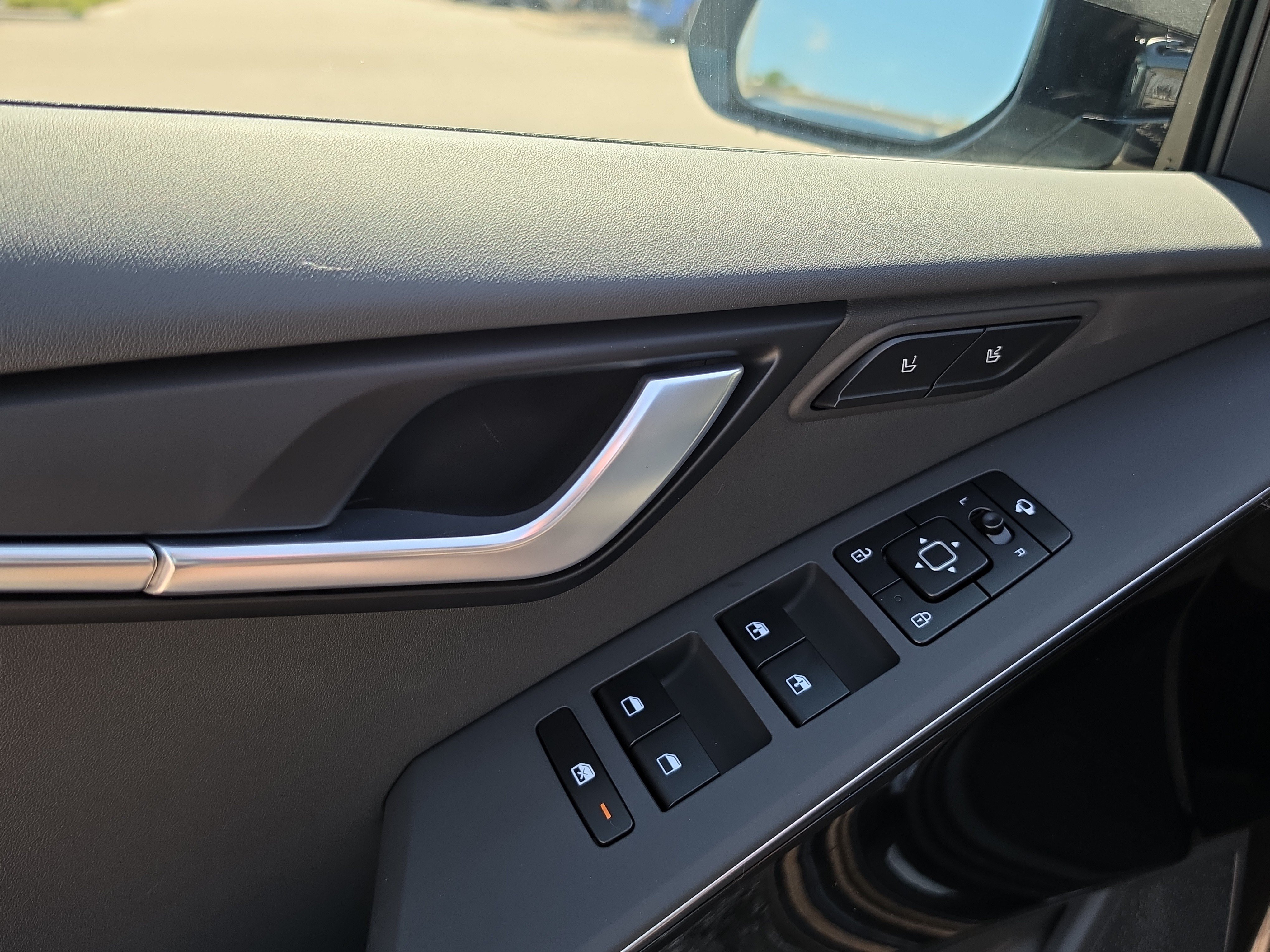 New 2026 Interstellar Gray Kia SX Touring image 19