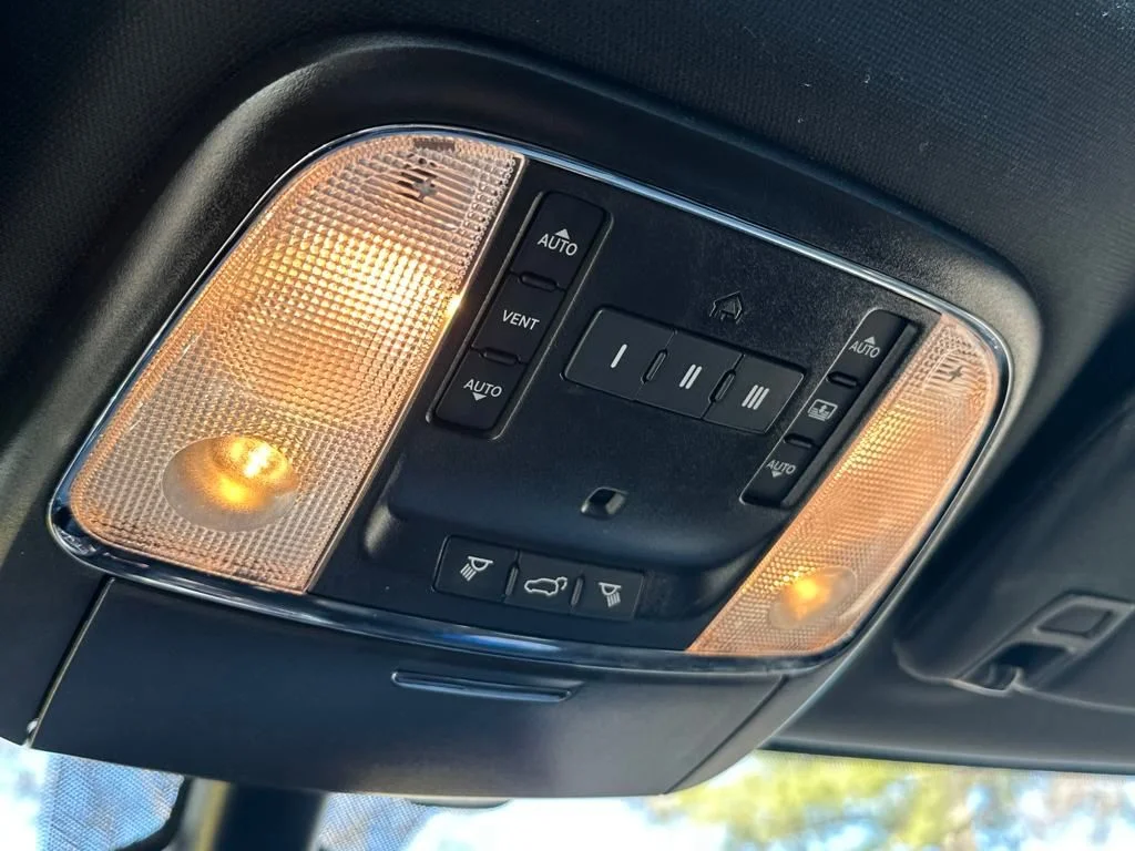Used 2021 Black Jeep Limited image 21