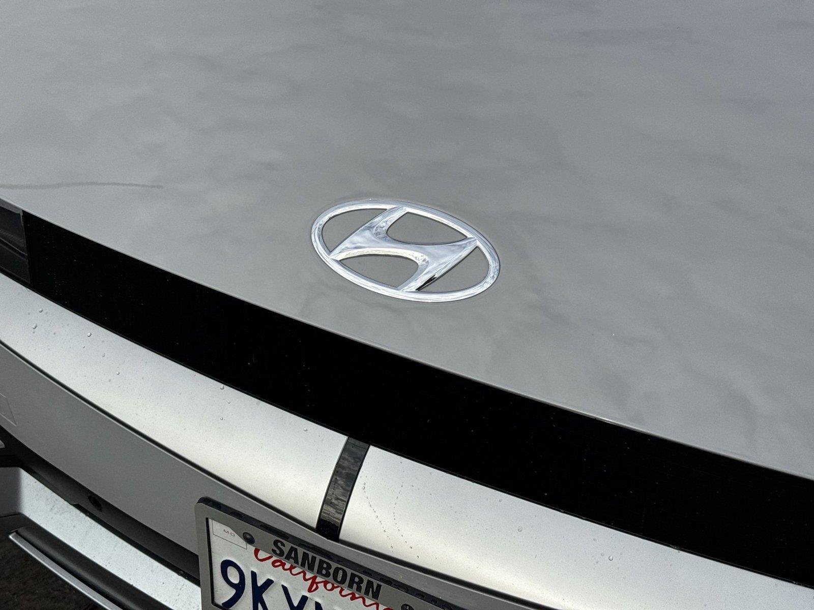 Used 2024 Gray Hyundai SEL image 38