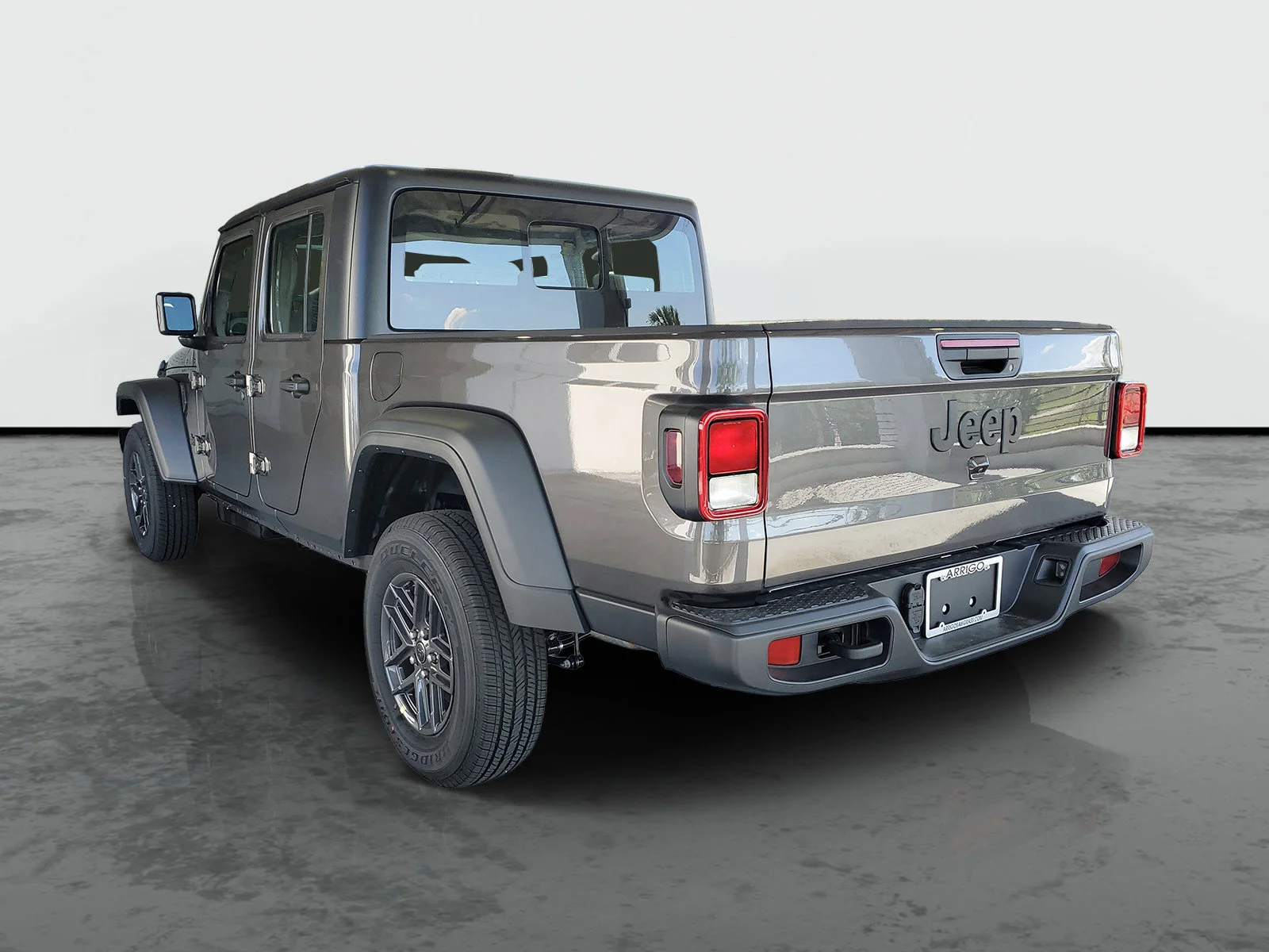 New 2026 Granite Crystal Metallic Clearcoat Jeep Sport image 2