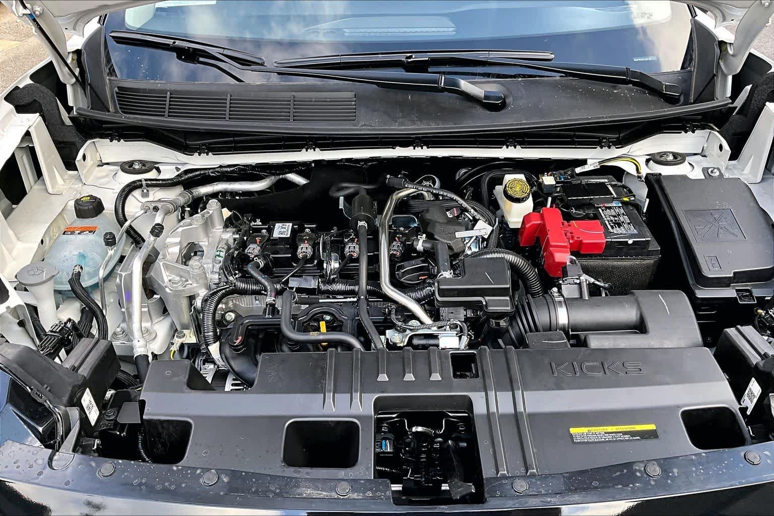 New 2026 Aspen White TriCoat / Super Black Two-tone Nissan SR image 16
