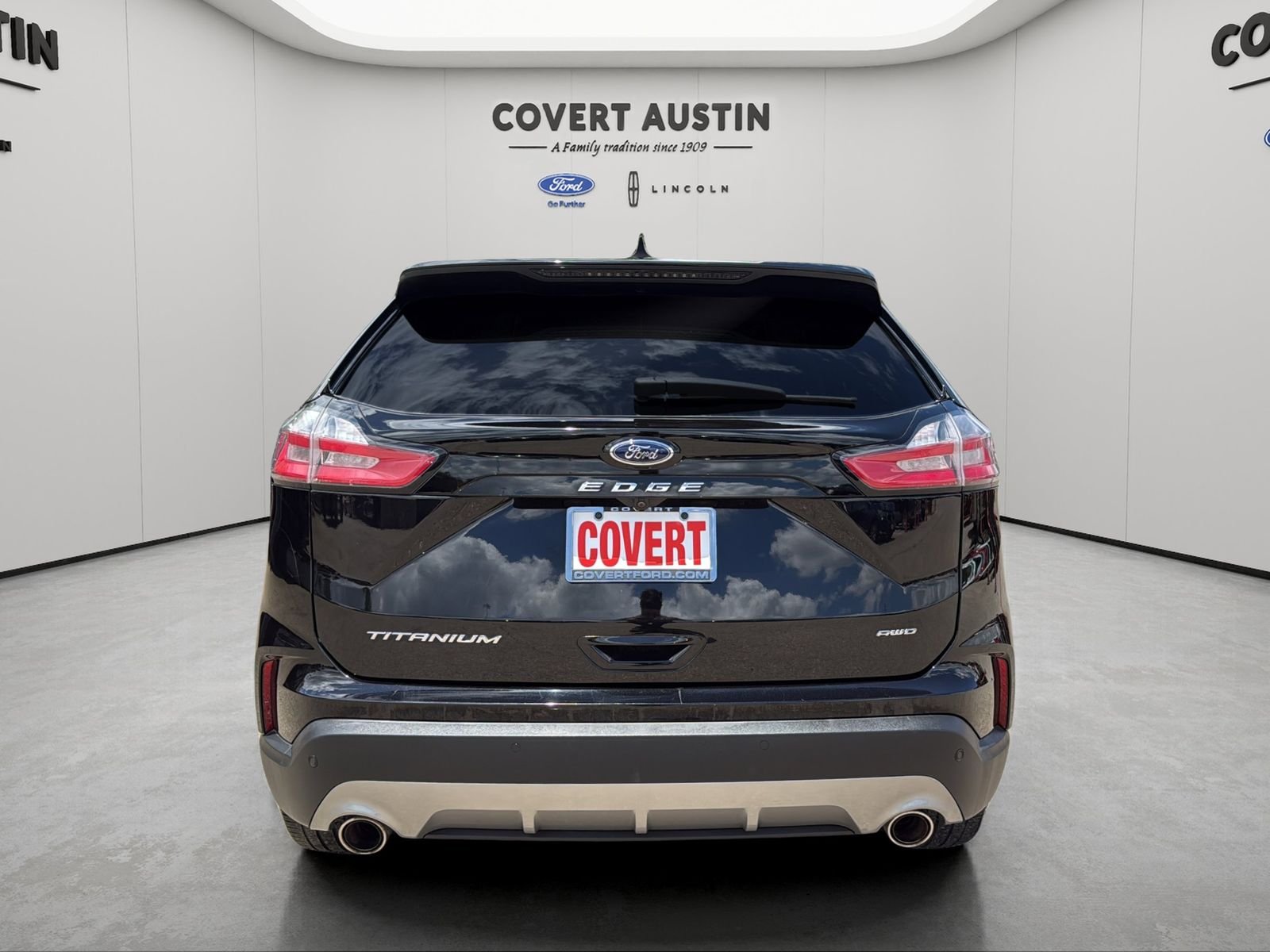 Used 2023 Black Ford Titanium image 4