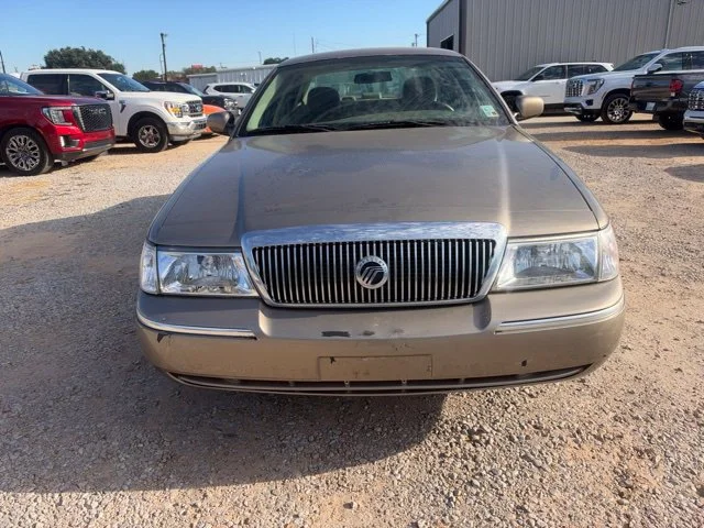 Used 2005 Tan Mercury GS image 3