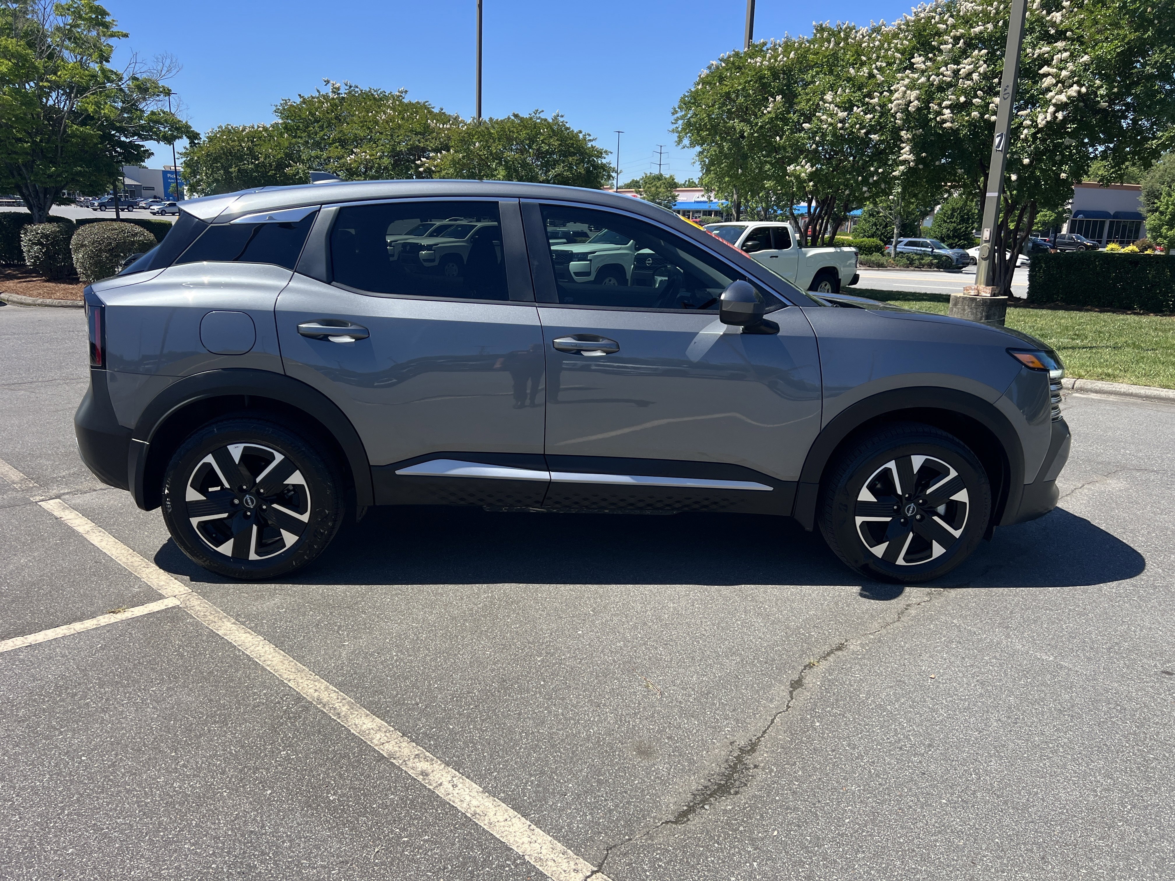 Used 2025 Gun Metallic Nissan SV image 4