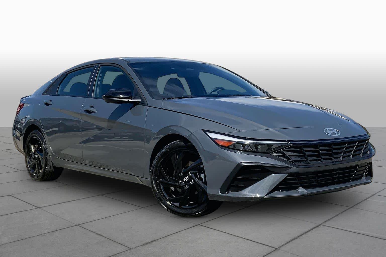 Used 2026 Ecotronic Gray Hyundai SEL Sport image 3