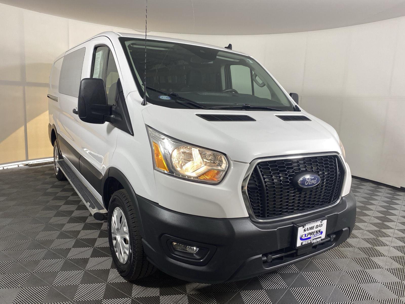 Used 2021 Oxford White Ford 250 image 13