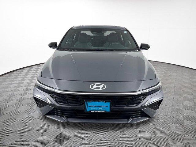 New 2026 Gray Hyundai SEL Sport Plus image 3